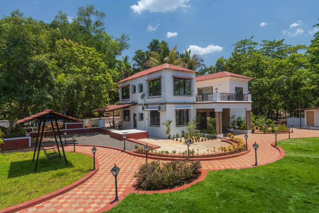 Saffronstays Riverfront Manor, 5-Bdr Pool Villa By Pej River Карджат Экстерьер фото