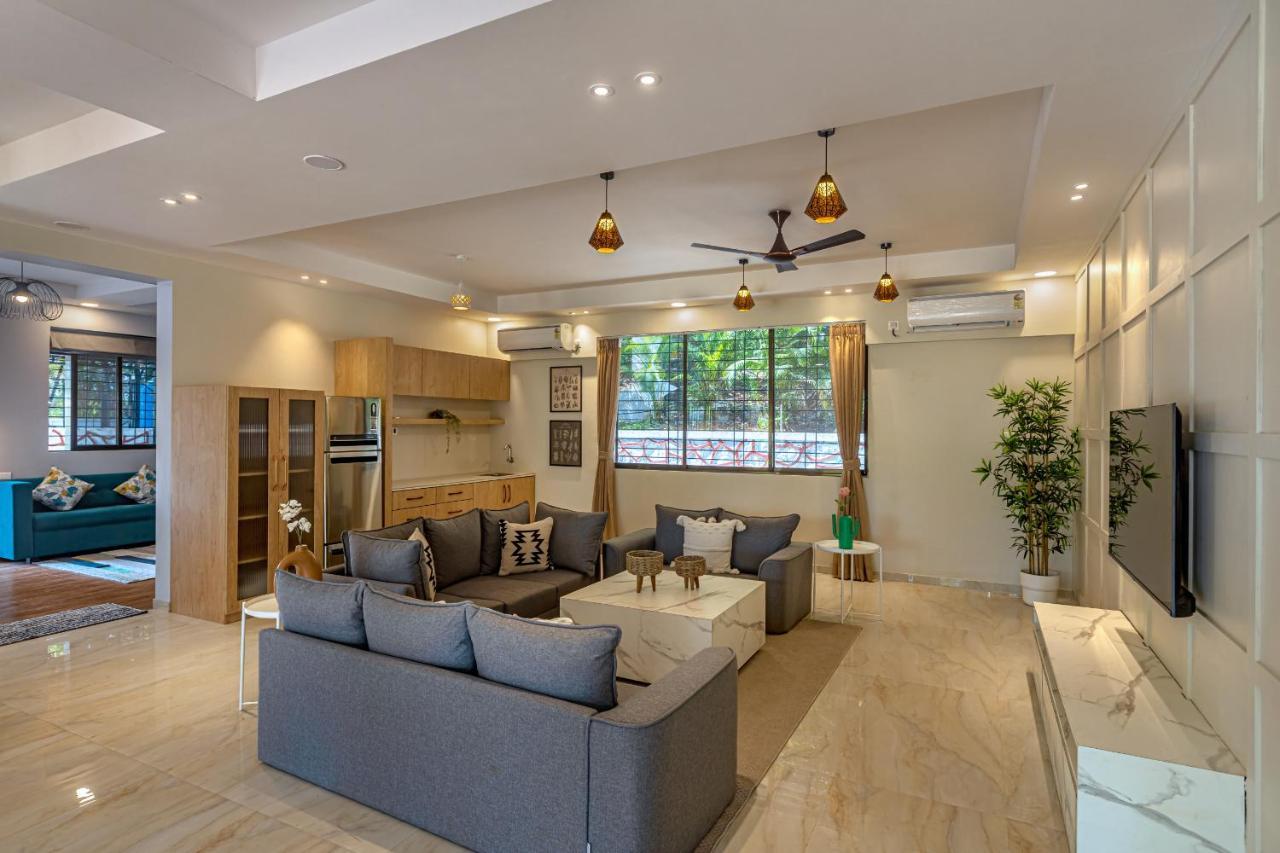 Saffronstays Riverfront Manor, 5-Bdr Pool Villa By Pej River Карджат Экстерьер фото