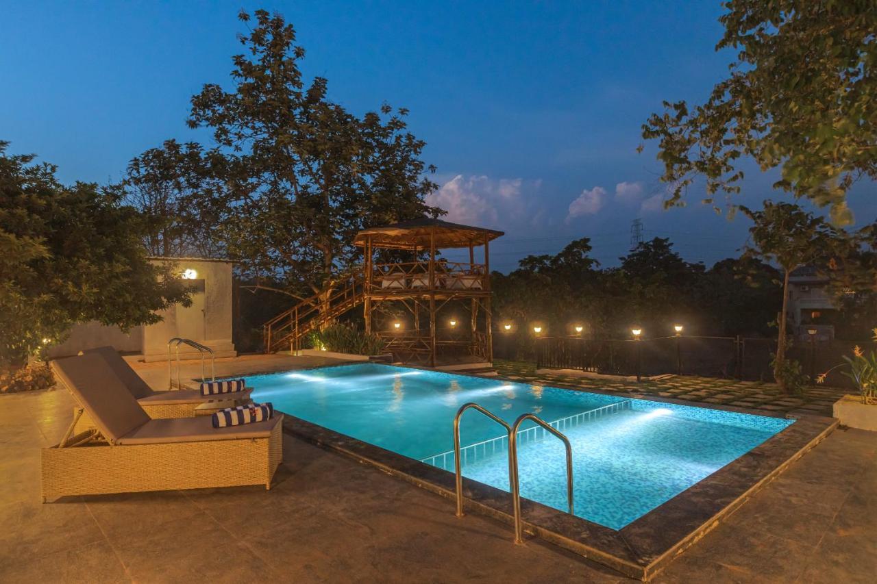 Saffronstays Riverfront Manor, 5-Bdr Pool Villa By Pej River Карджат Экстерьер фото